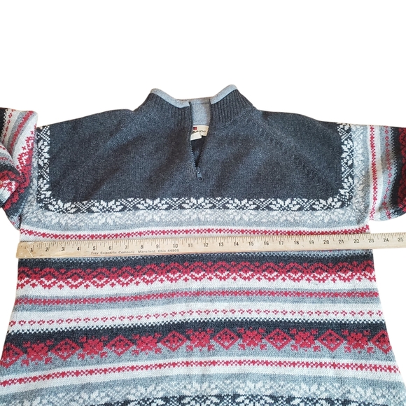 Woolrich Women's Gray & Red Patterned Turtleneck Sweater. Quarter Zip. XL. 0120 - Picture 6 of 10